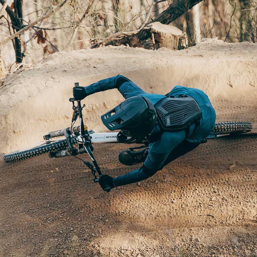 Протектор за тяло без ръкав IXS Hex - 11