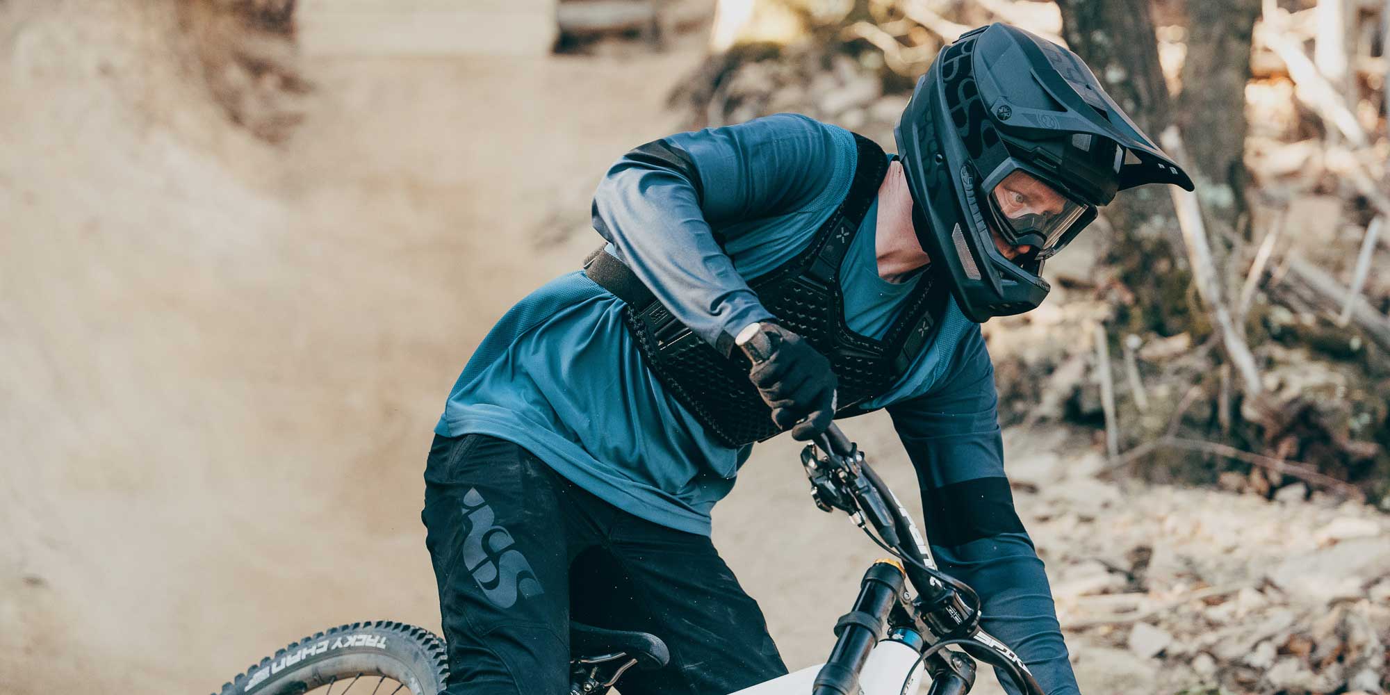 Протектор за тяло без ръкав IXS Hex - 9
